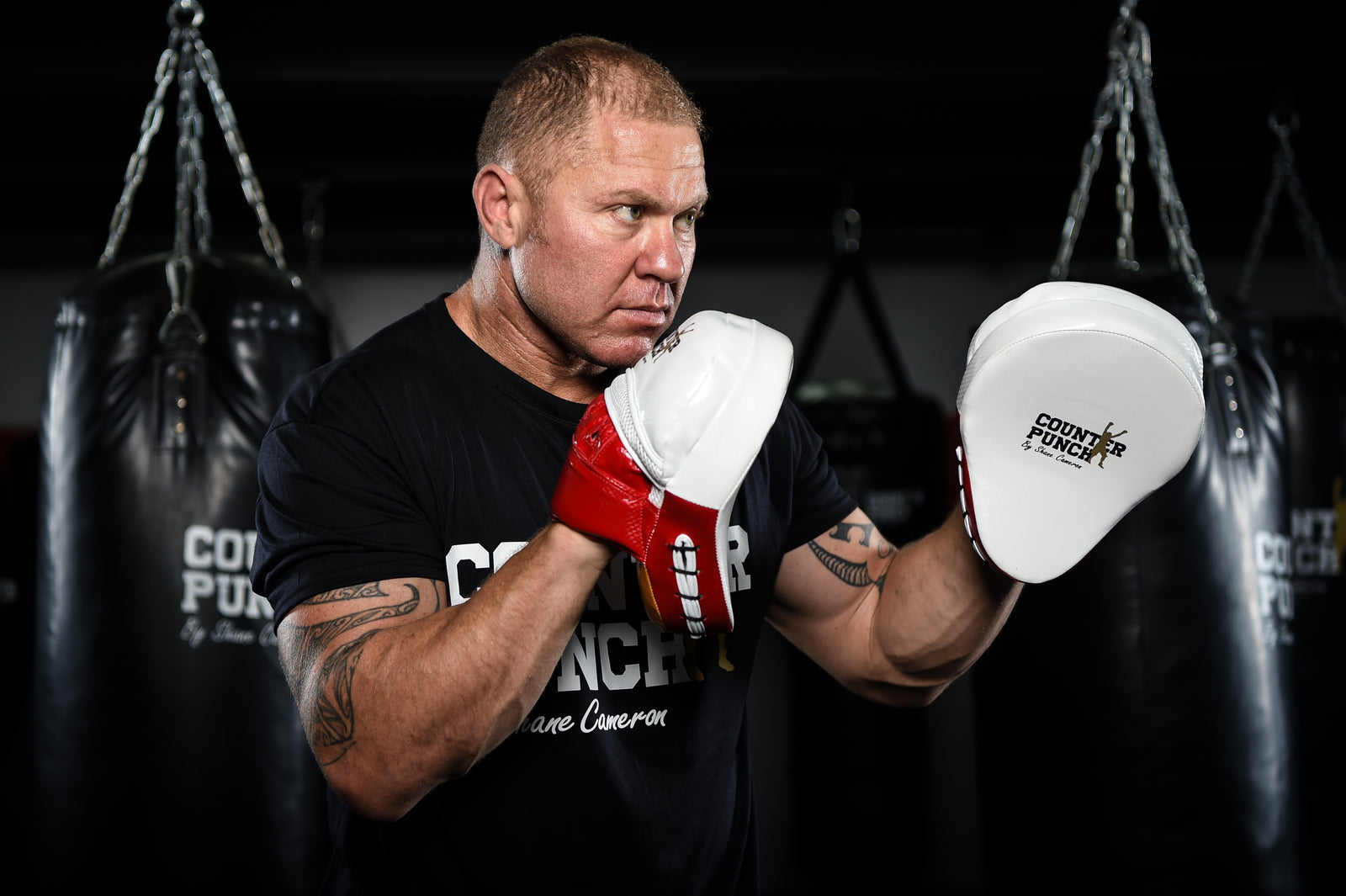 Curved Focus Pads – Red/White